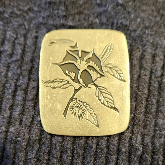 Urban fetish silver brooch - Picture 1 of 3